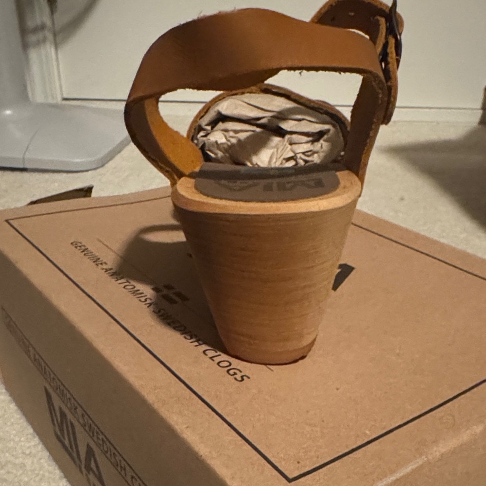 MIA Tan Brown Woven Leather Slingback Clog Sandals - Picture 4 of 9
